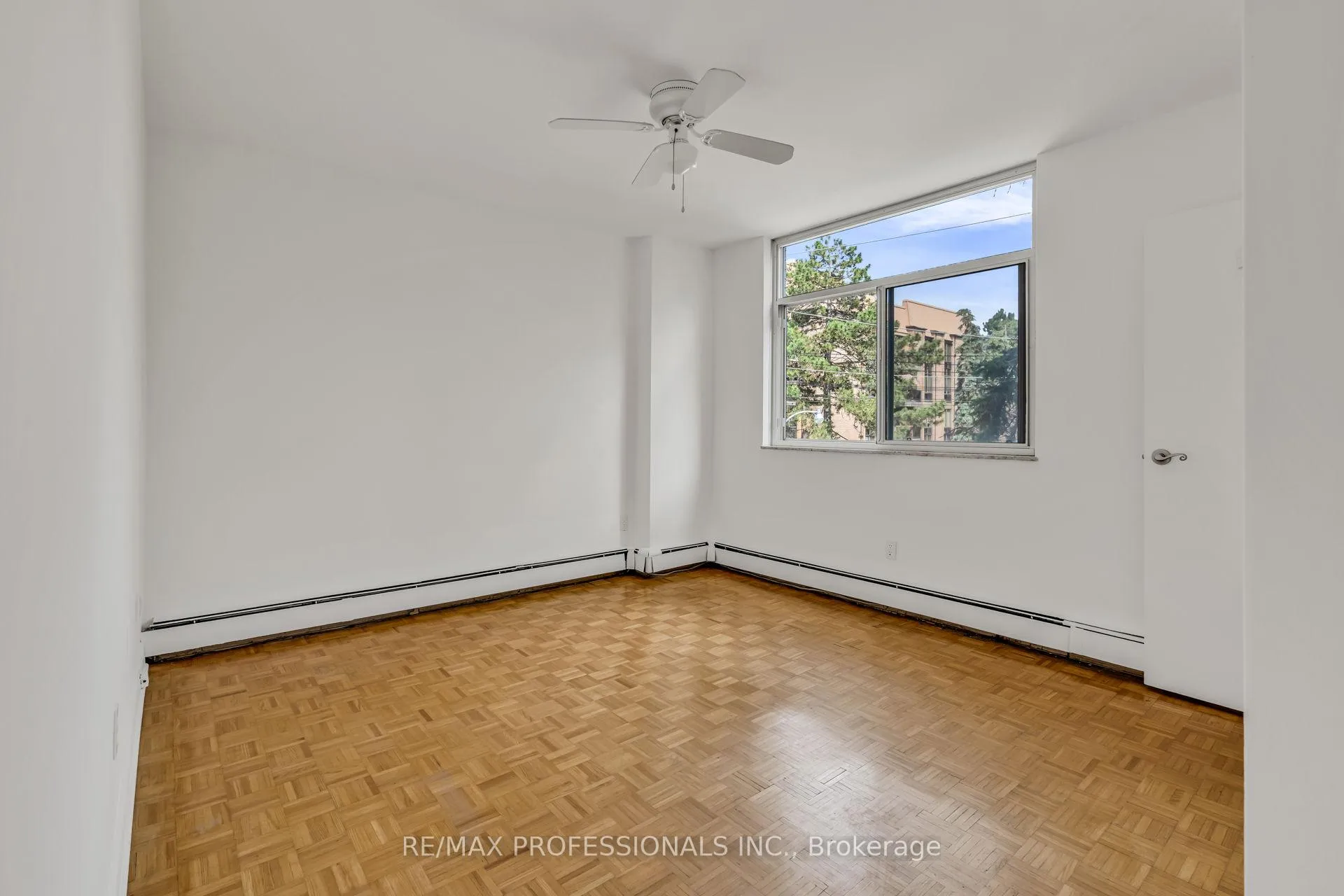 Photo 16 of Unit 303, 335 Lonsdale Road, Toronto, Forest Hill South — HOMEH