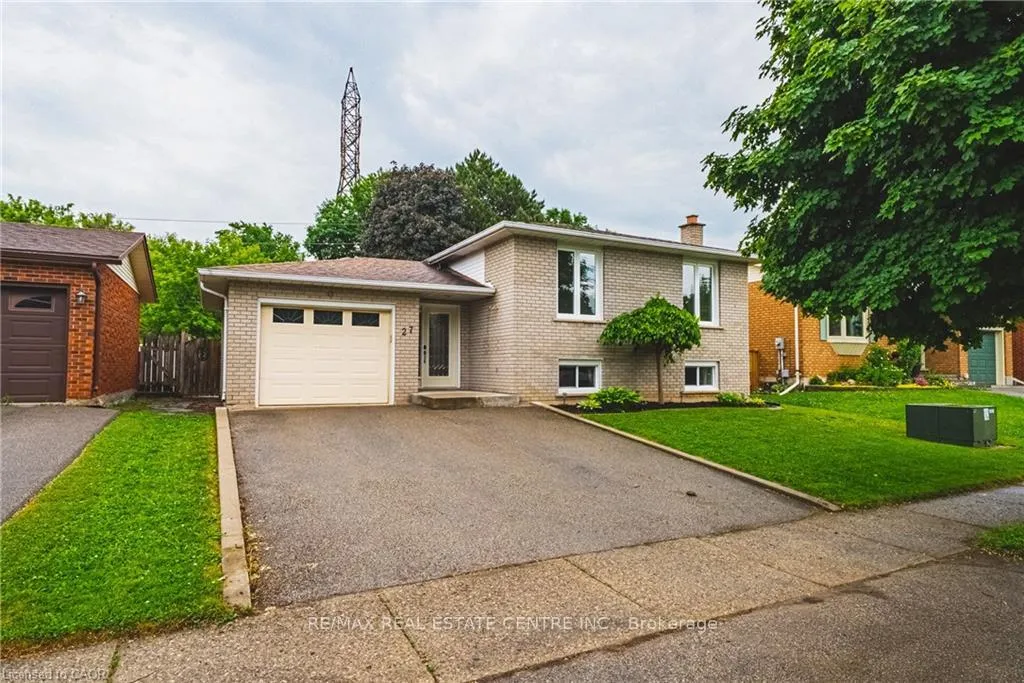 Photo 1 of 27 Ludlow Crescent, Brantford, Lynden Hills — HOMEH