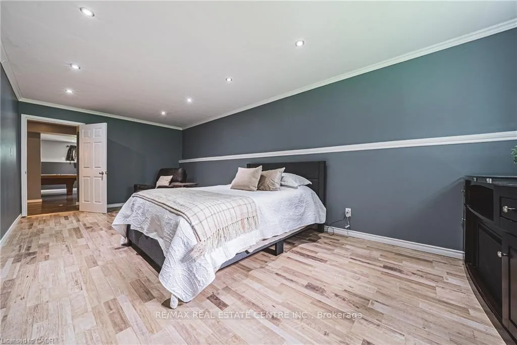 Photo 32 of 27 Ludlow Crescent, Brantford, Lynden Hills — HOMEH