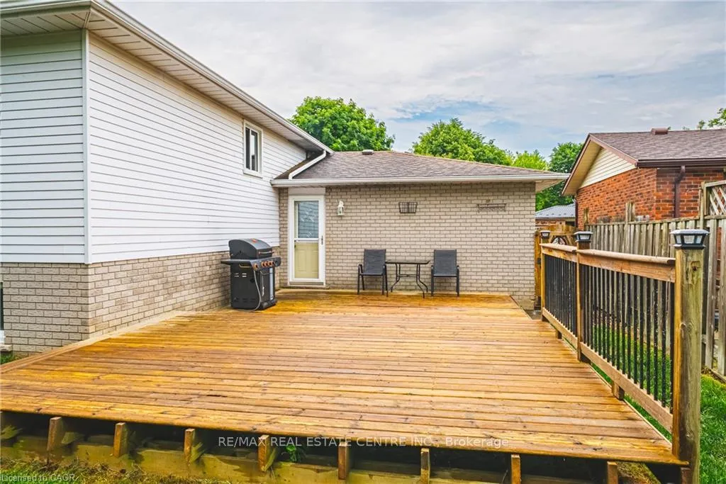Photo 41 of 27 Ludlow Crescent, Brantford, Lynden Hills — HOMEH