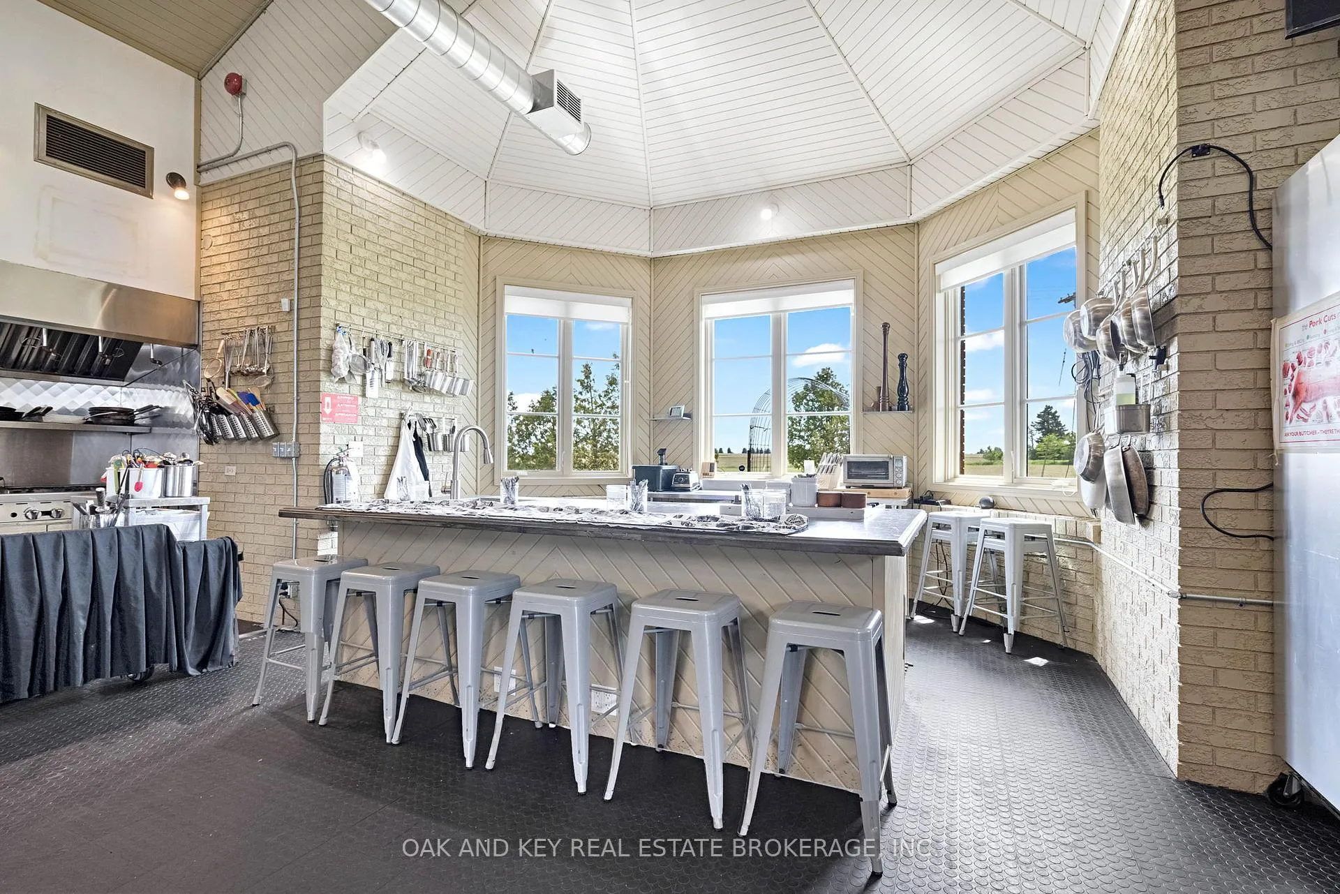Photo 39 of 29830 Centre Road, Adelaide Metcalfe, Rural Adelaide Metcalfe — HOMEH