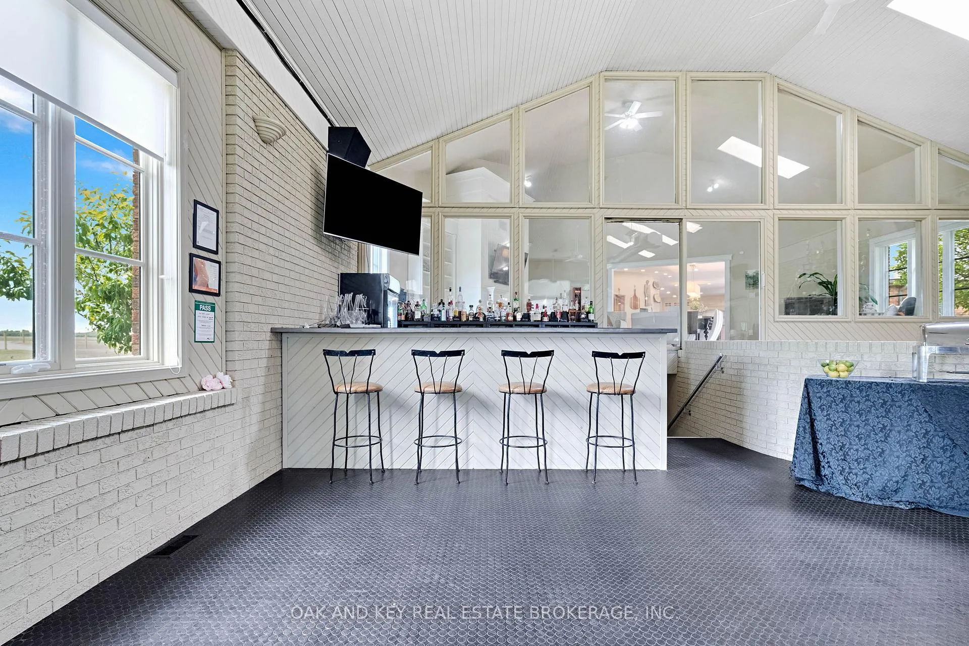 Photo 42 of 29830 Centre Road, Adelaide Metcalfe, Rural Adelaide Metcalfe — HOMEH
