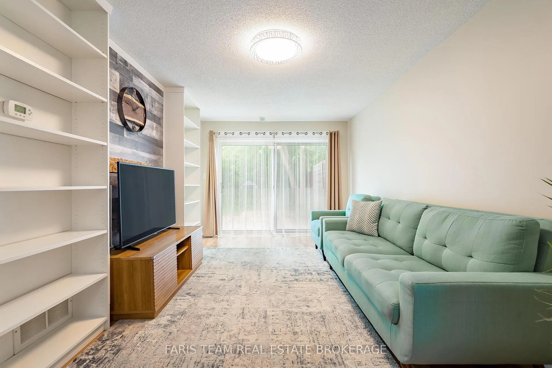 Photo 9 of 19 Seymour Crescent, Barrie, Holly — HOMEH