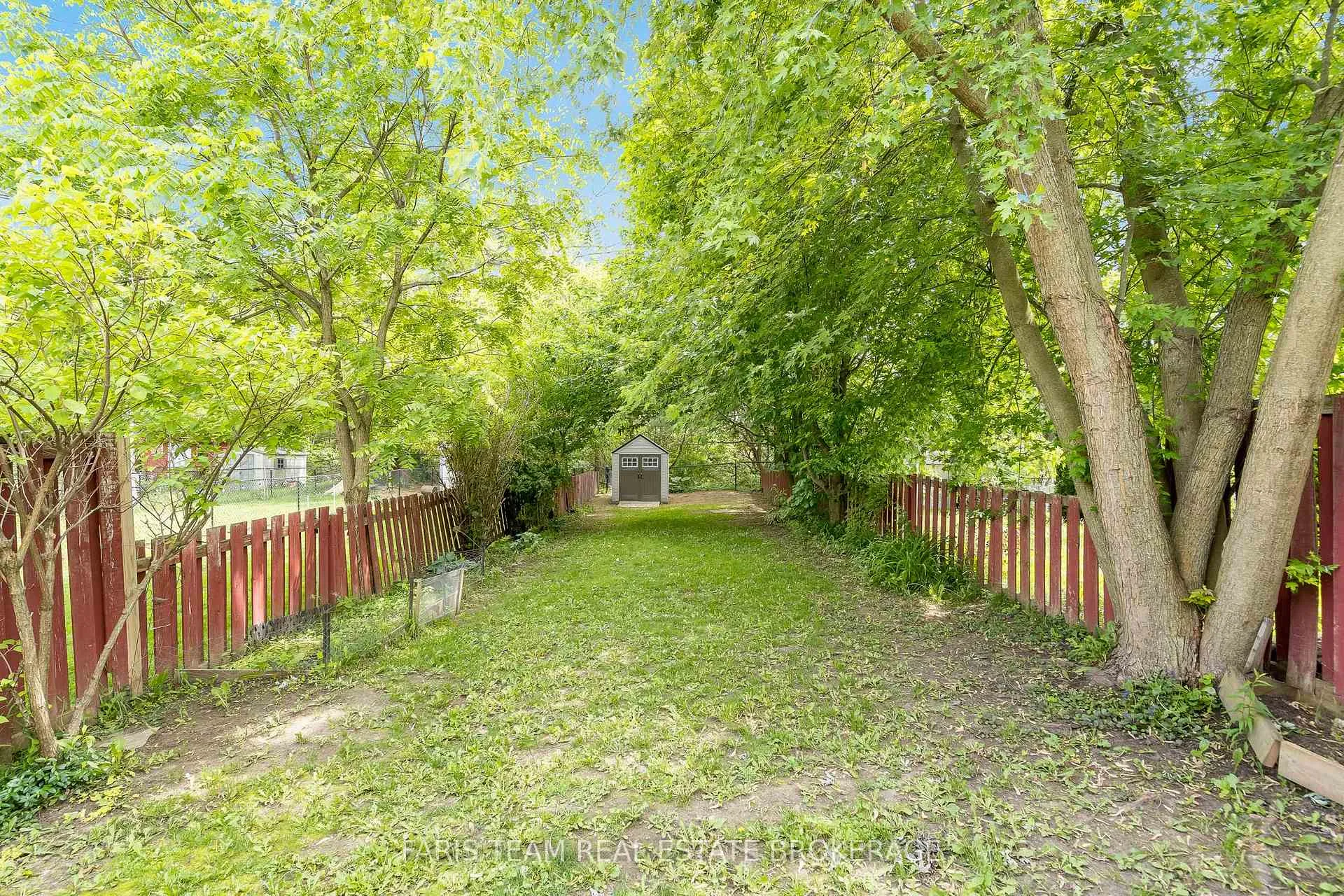 Photo 22 of 19 Seymour Crescent, Barrie, Holly — HOMEH