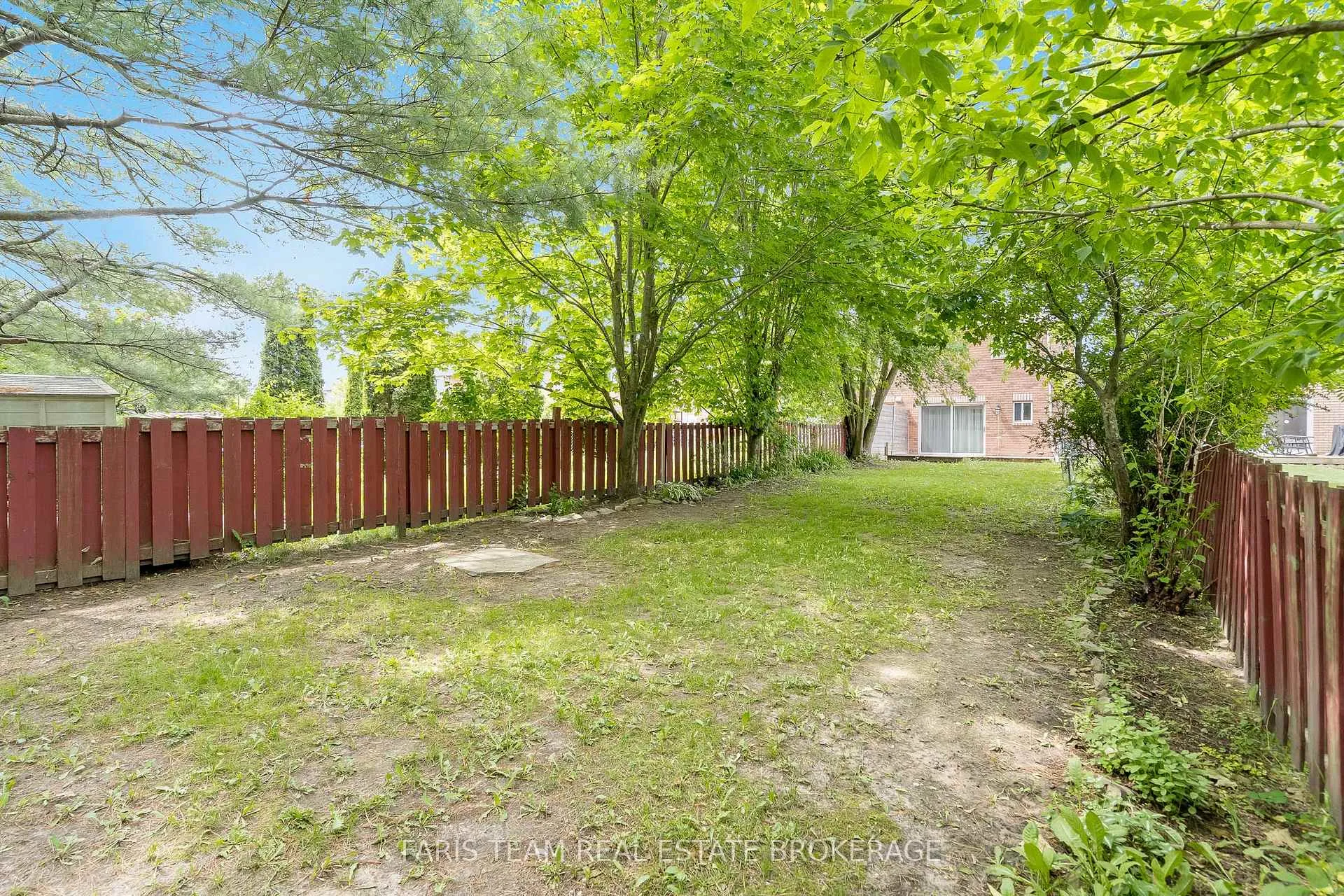 Photo 24 of 19 Seymour Crescent, Barrie, Holly — HOMEH