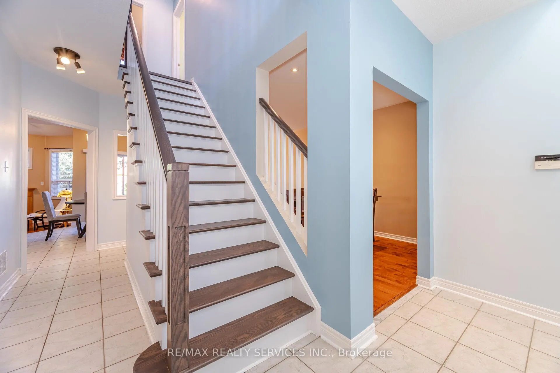 Photo 24 of 5 Melrose Gardens, Brampton, Snelgrove — HOMEH