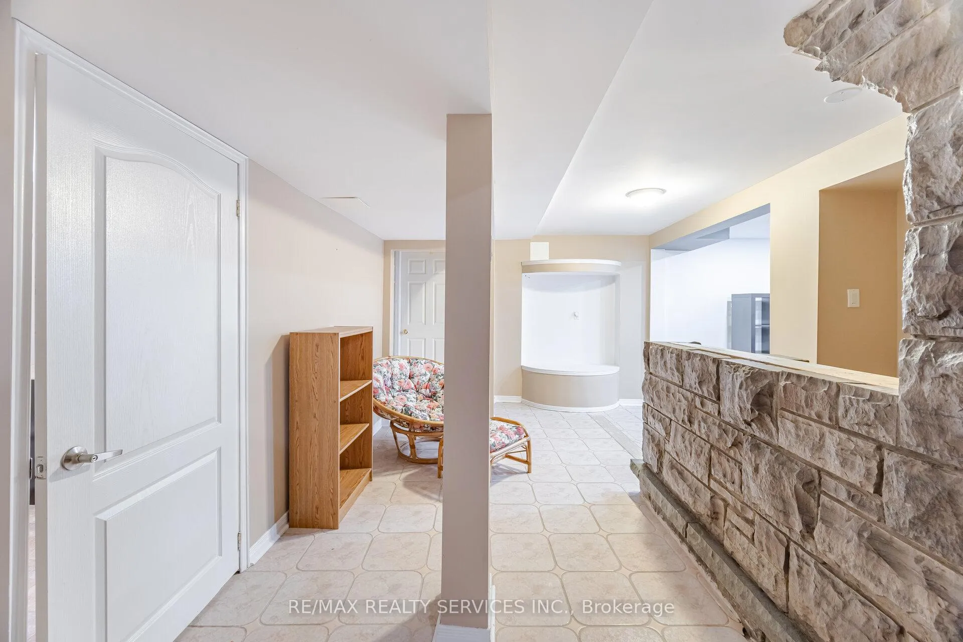 Photo 46 of 5 Melrose Gardens, Brampton, Snelgrove — HOMEH