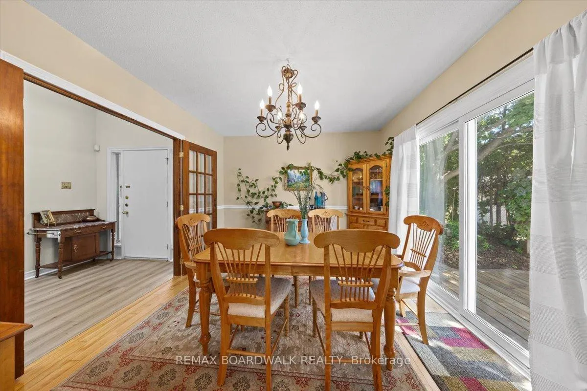 Photo 14 of 13 Pommel Crescent, Ottawa, Kanata - Bridlewood — HOMEH
