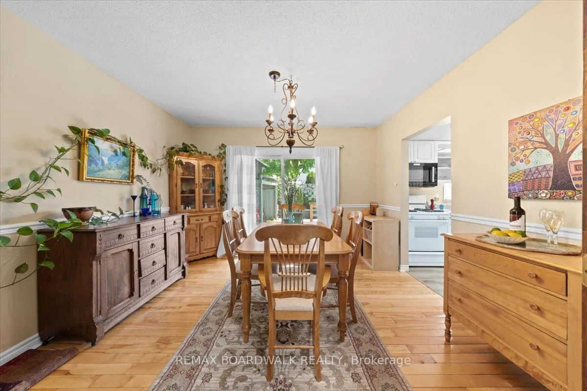 Photo 15 of 13 Pommel Crescent, Ottawa, Kanata - Bridlewood — HOMEH