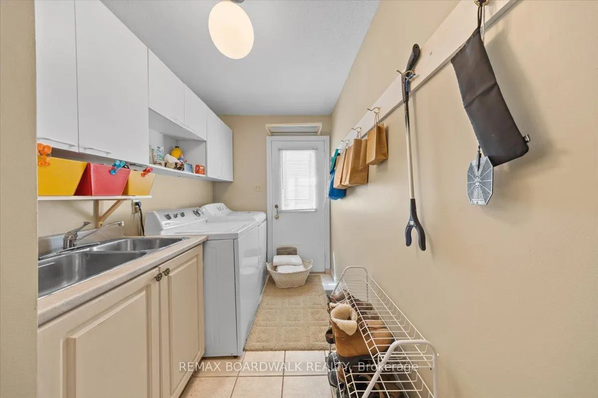 Photo 17 of 13 Pommel Crescent, Ottawa, Kanata - Bridlewood — HOMEH