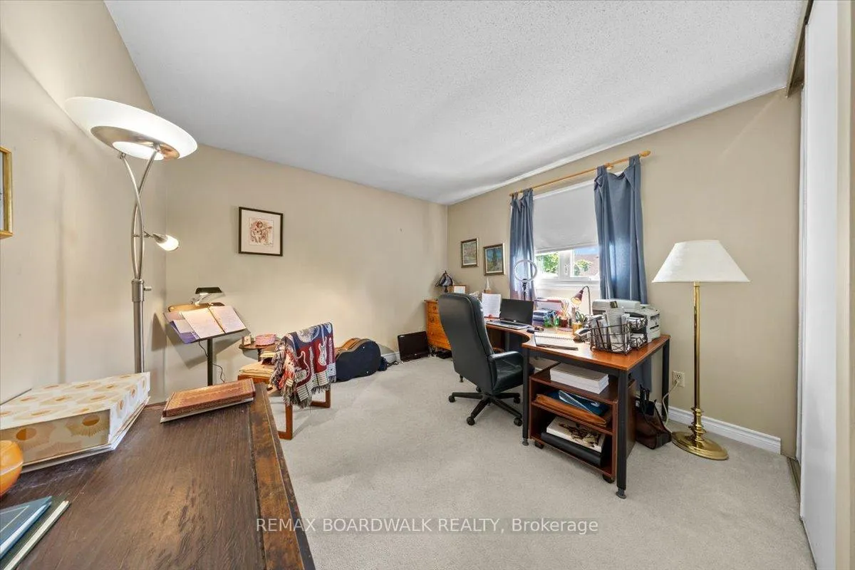 Photo 21 of 13 Pommel Crescent, Ottawa, Kanata - Bridlewood — HOMEH