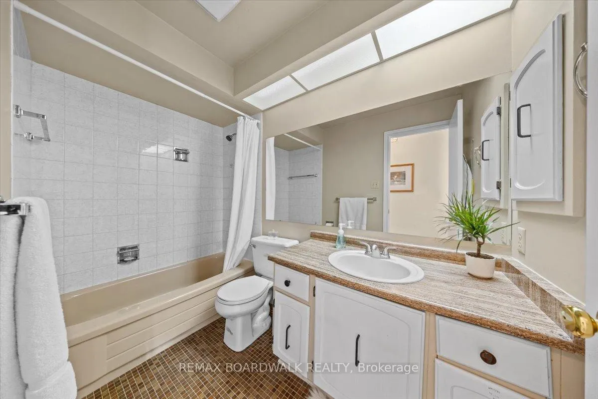 Photo 25 of 13 Pommel Crescent, Ottawa, Kanata - Bridlewood — HOMEH