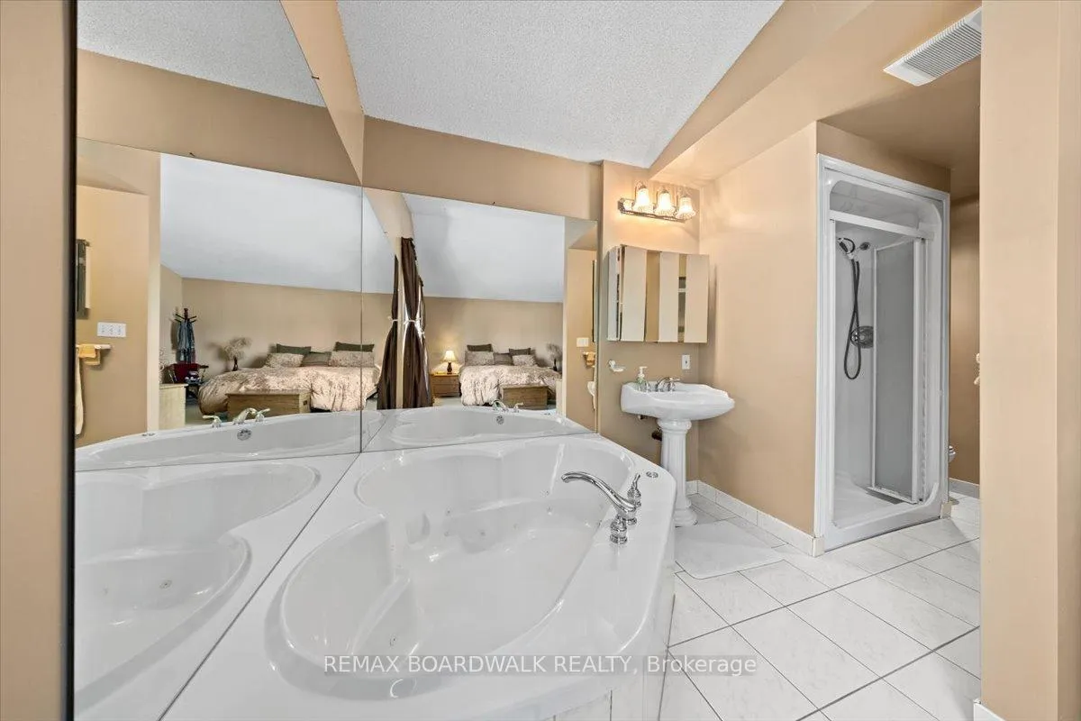 Photo 29 of 13 Pommel Crescent, Ottawa, Kanata - Bridlewood — HOMEH