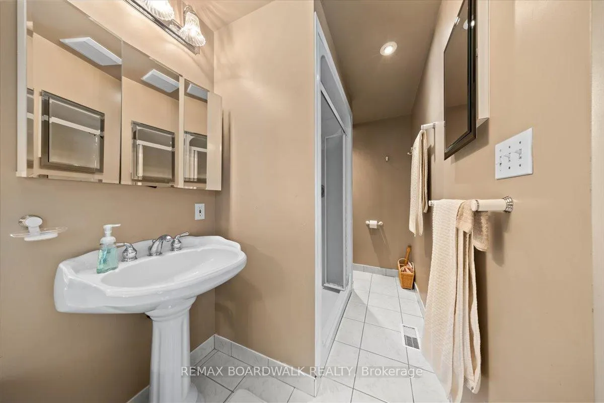 Photo 30 of 13 Pommel Crescent, Ottawa, Kanata - Bridlewood — HOMEH