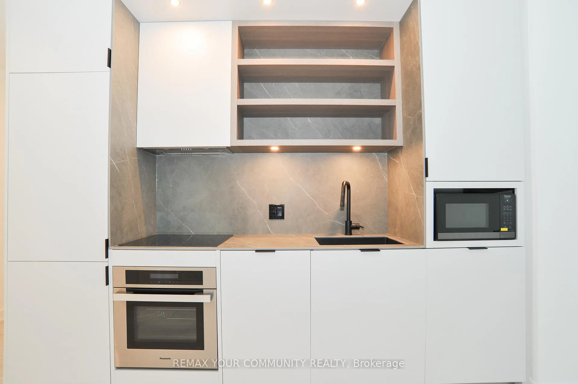 Photo 6 of Unit 4906, 55 Charles Street E, Toronto, Church-Yonge Corridor — HOMEH