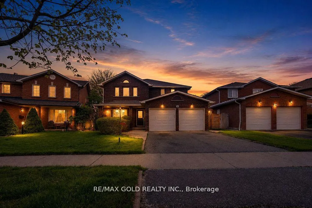 Photo 2 of 26 Dundalk Crescent, Brampton, Heart Lake West — HOMEH