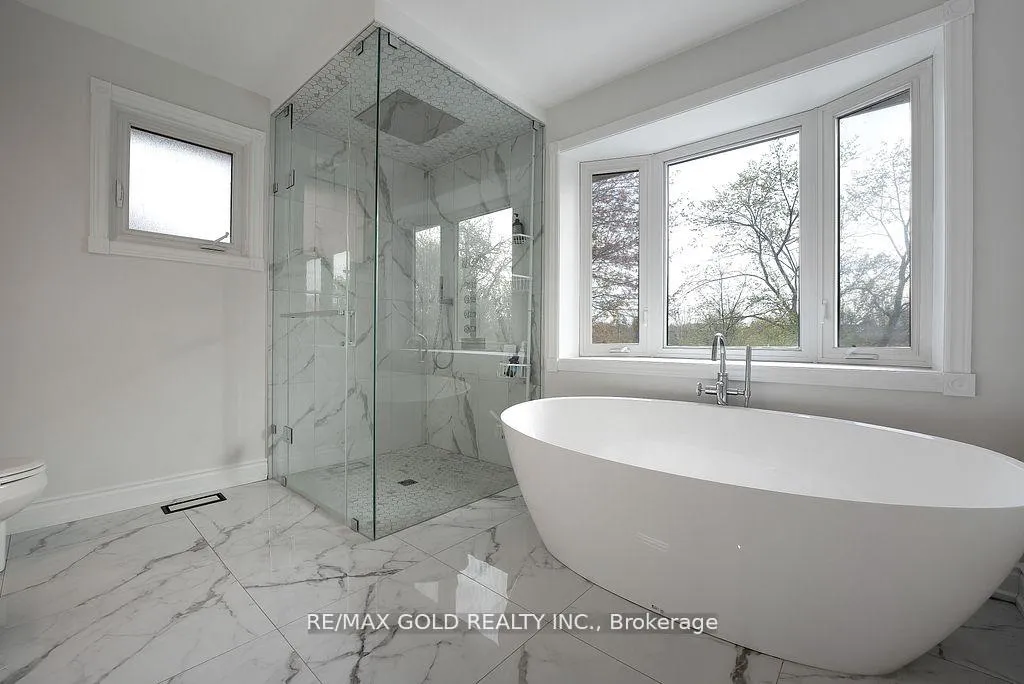 Photo 20 of 26 Dundalk Crescent, Brampton, Heart Lake West — HOMEH