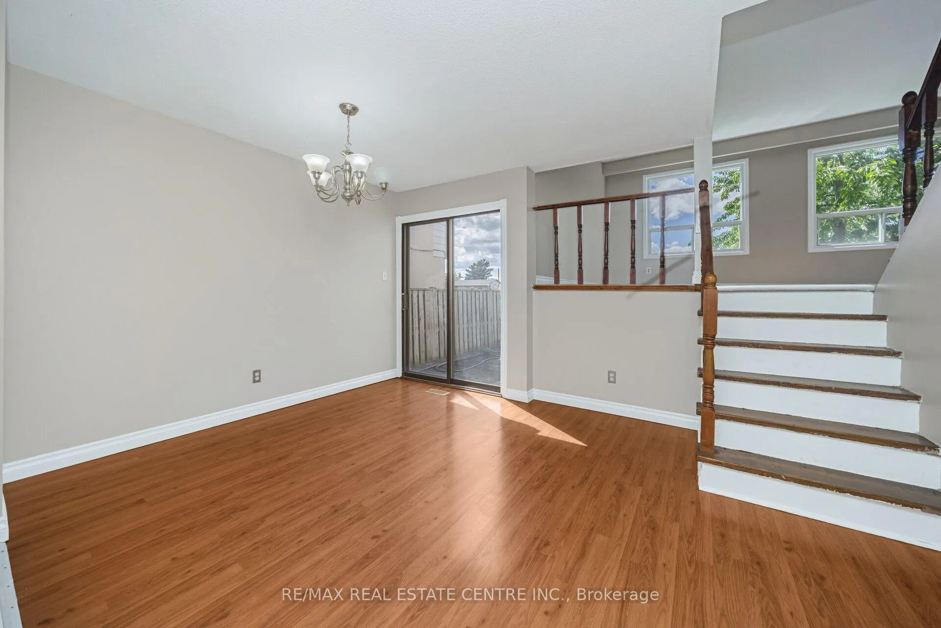 Photo 15 of 433 Hansen Road N, Brampton, Madoc — HOMEH