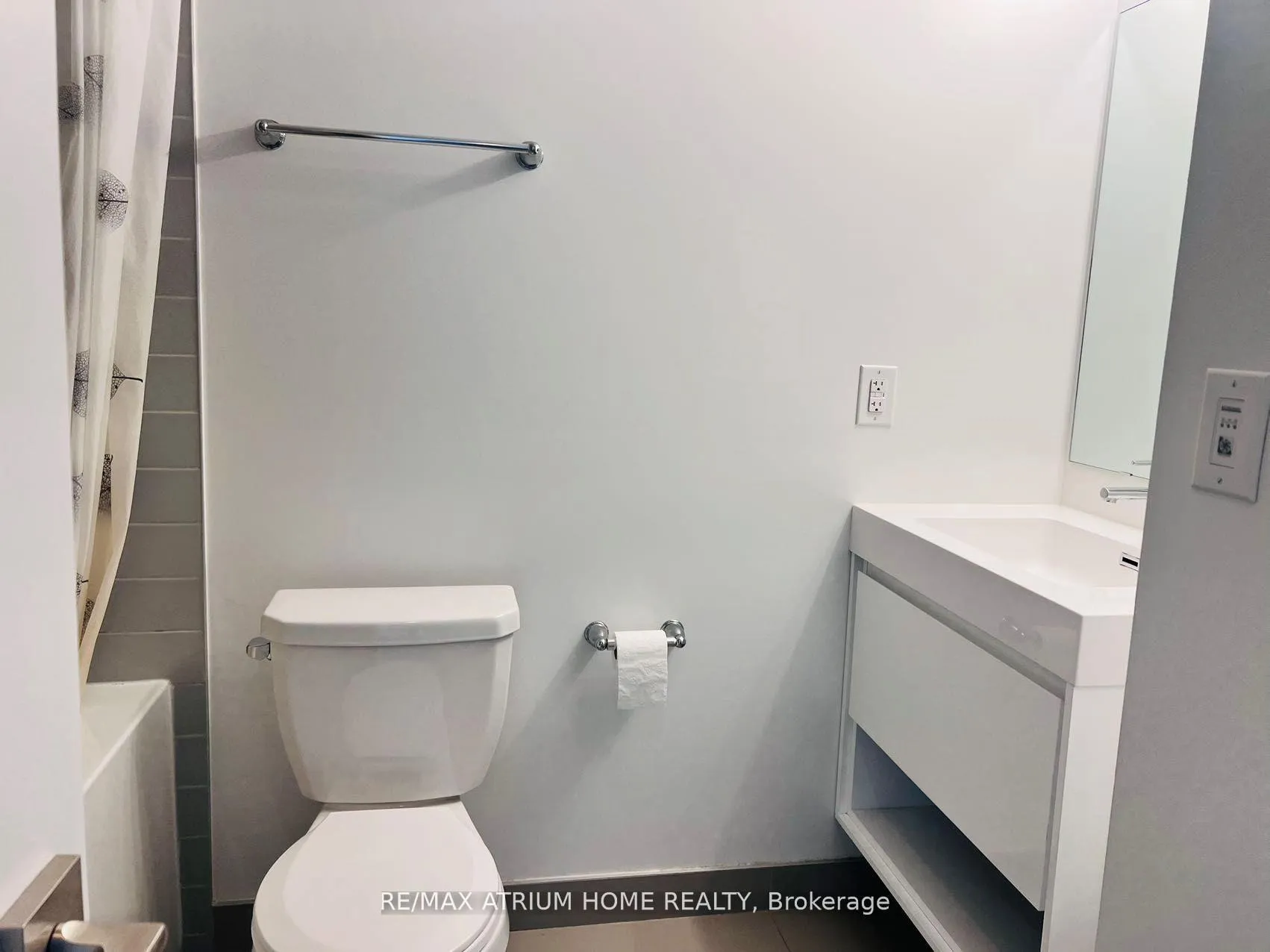 Photo 8 of Unit 2205, 159 Wellesley Street E, Toronto, Church-Yonge Corridor — HOMEH