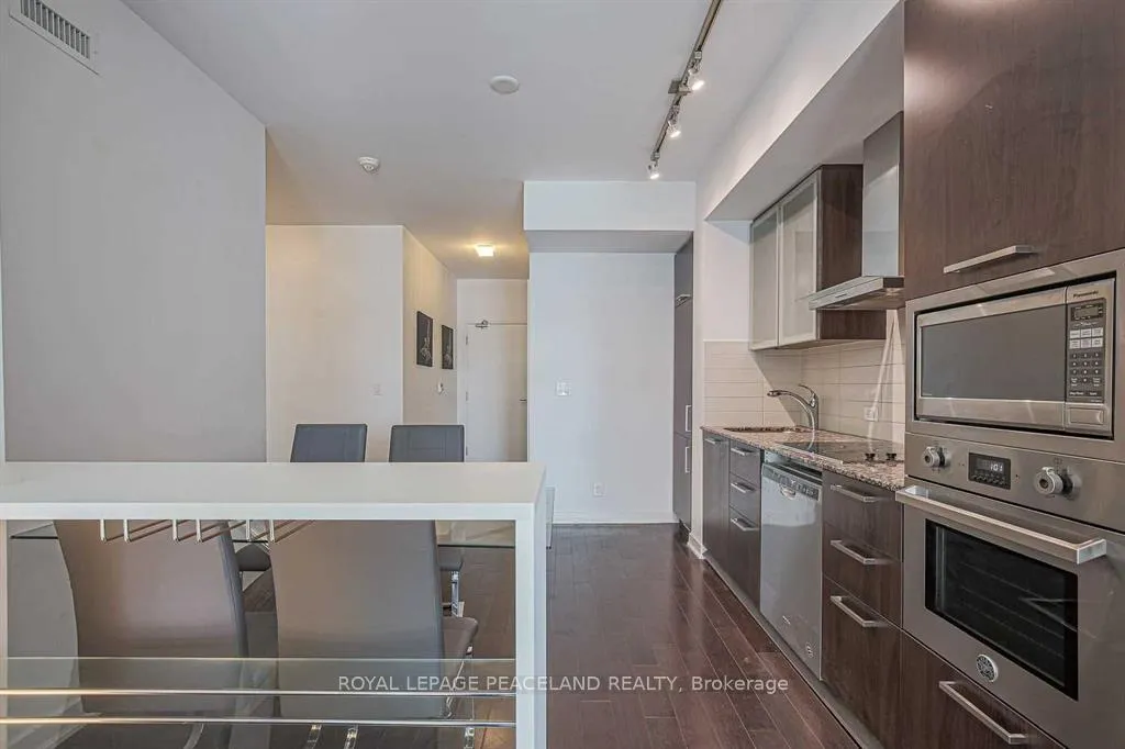 Photo 6 of Unit 1509, 12 York Street, Toronto, Waterfront Communities — HOMEH