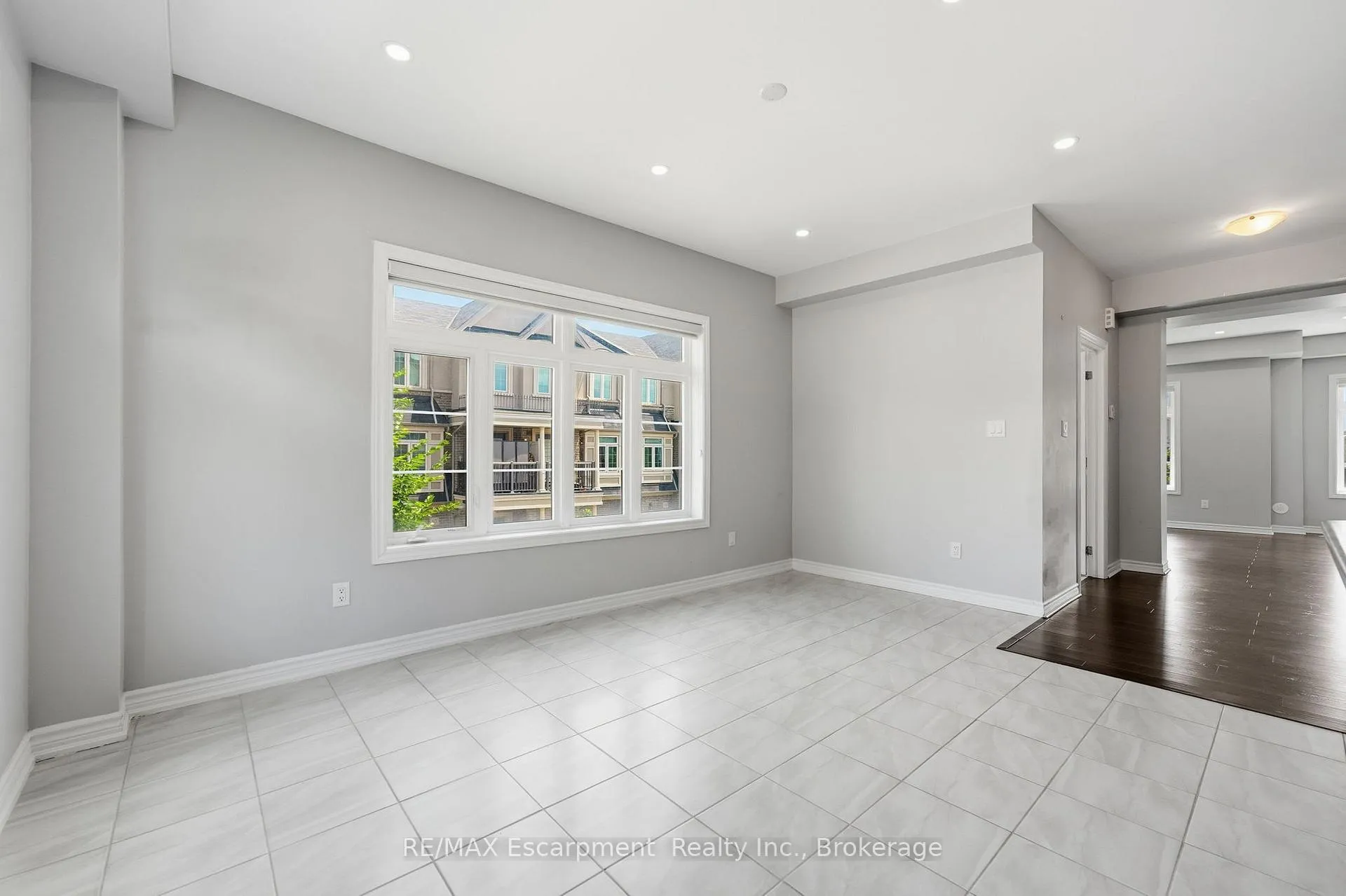 Photo 19 of 141 Borers Creek Circle, Hamilton, Waterdown — HOMEH