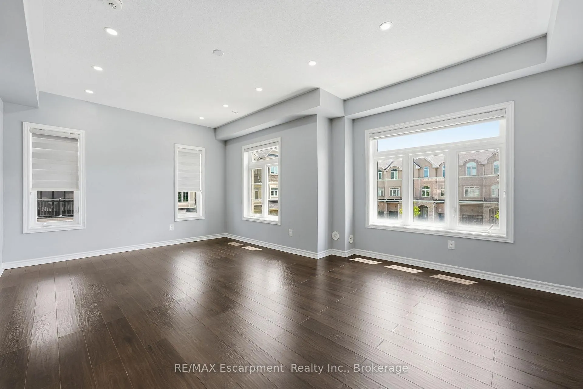 Photo 22 of 141 Borers Creek Circle, Hamilton, Waterdown — HOMEH