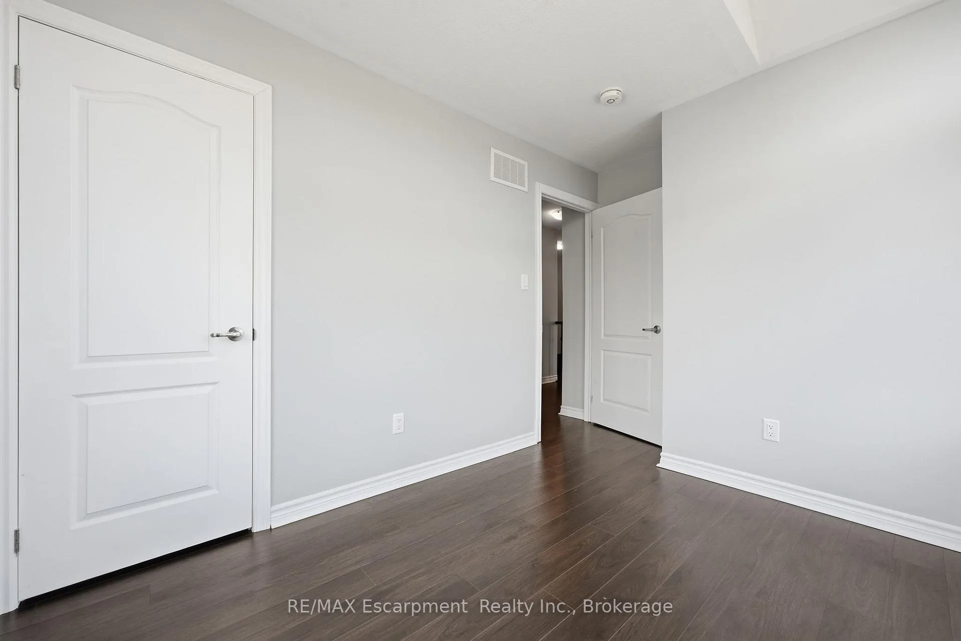 Photo 31 of 141 Borers Creek Circle, Hamilton, Waterdown — HOMEH