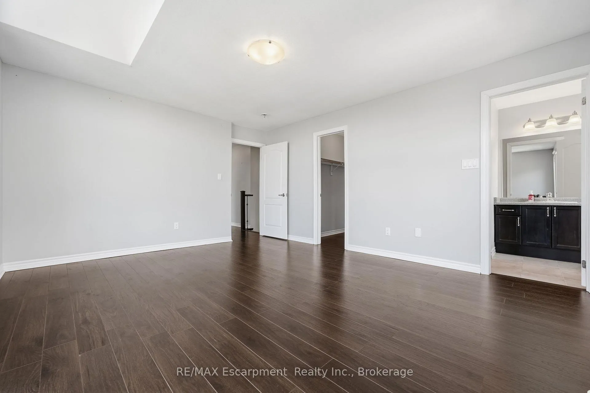 Photo 35 of 141 Borers Creek Circle, Hamilton, Waterdown — HOMEH