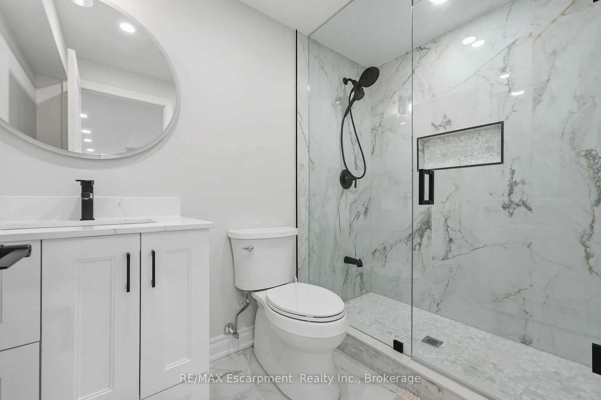 Photo 41 of 141 Borers Creek Circle, Hamilton, Waterdown — HOMEH