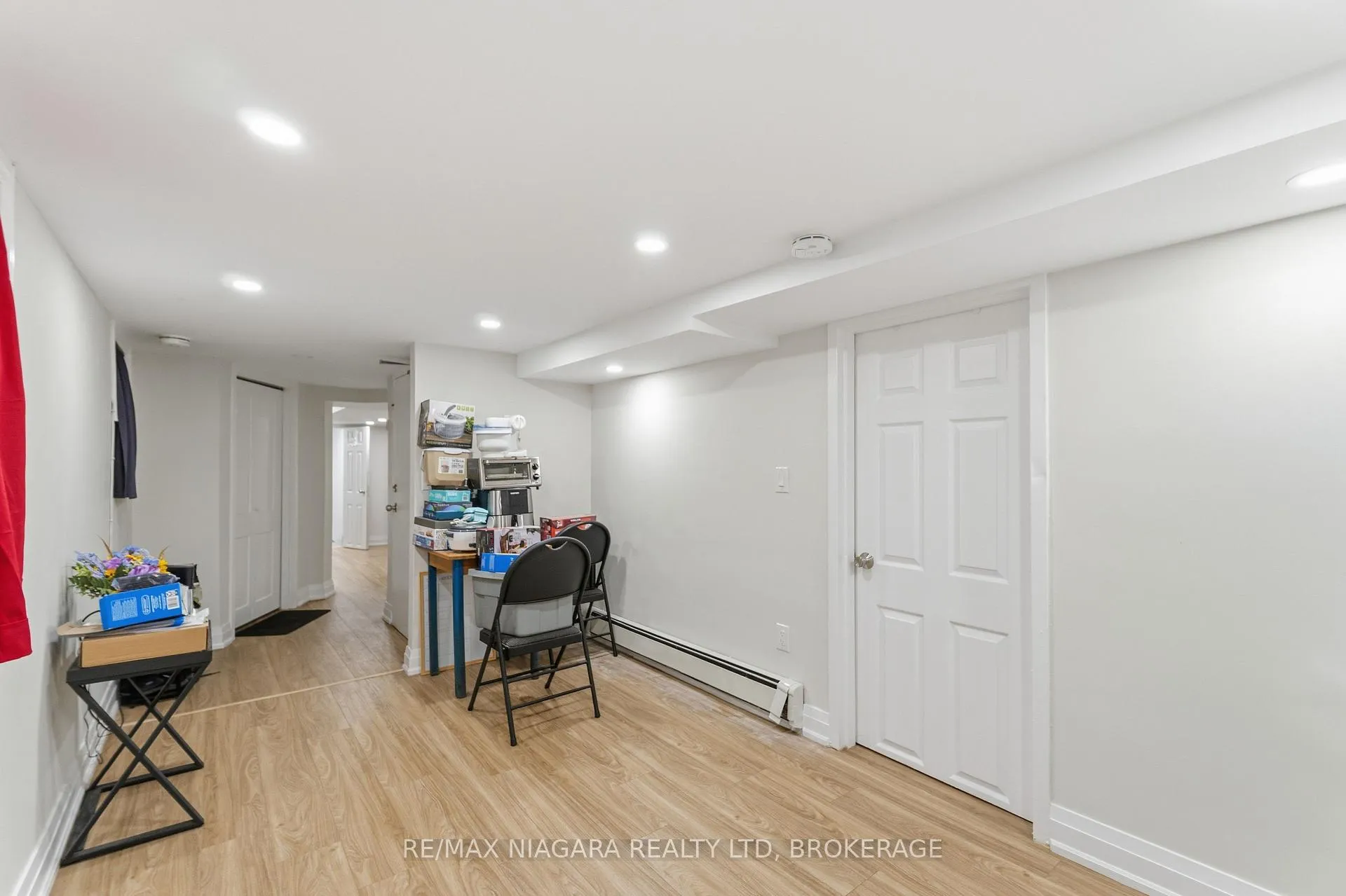 Photo 6 of Unit 6, 237 Church Street, St. Catharines, E. Chester — HOMEH