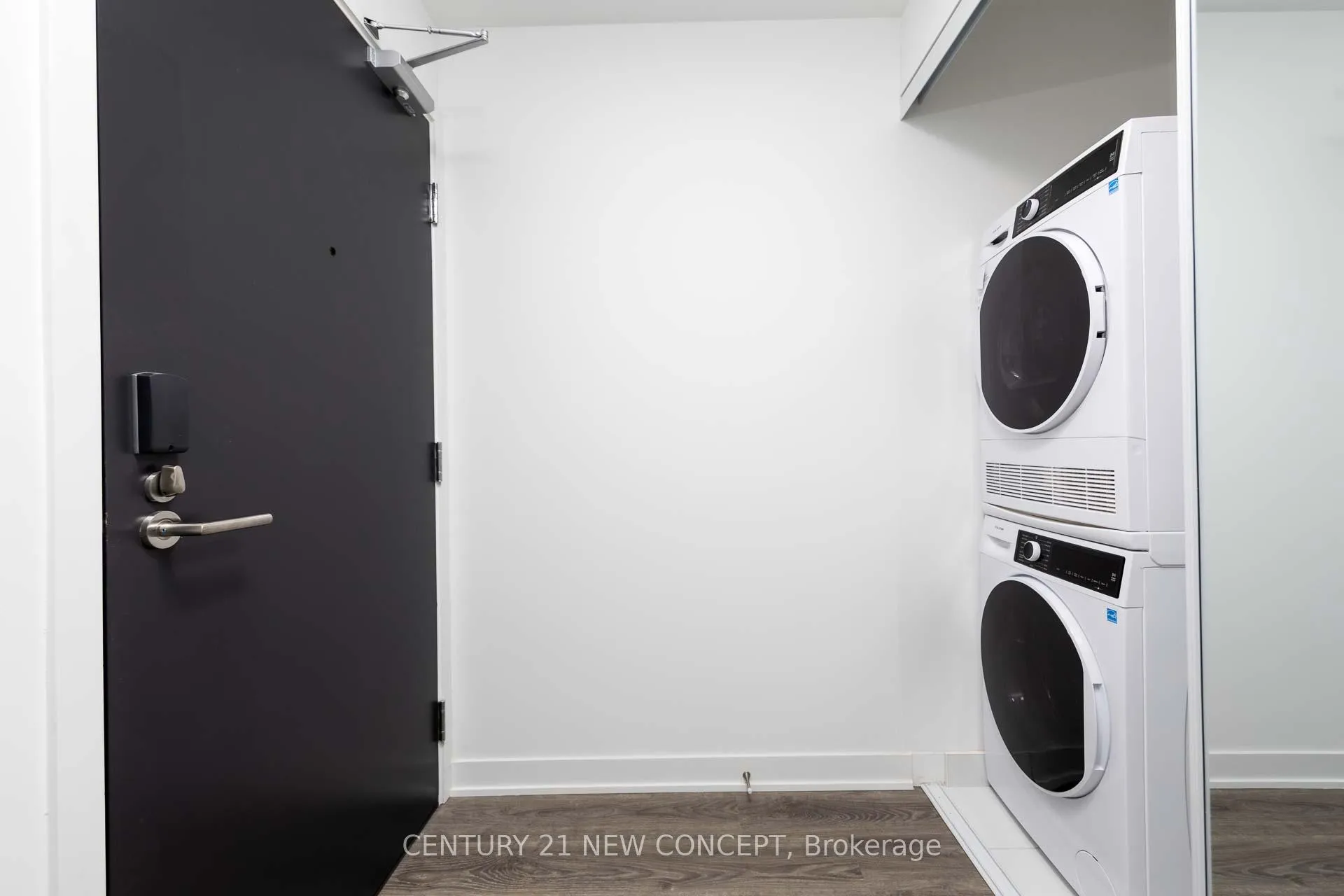 Photo 15 of Unit 3810, 180 Front Street E, Toronto, Moss Park — HOMEH