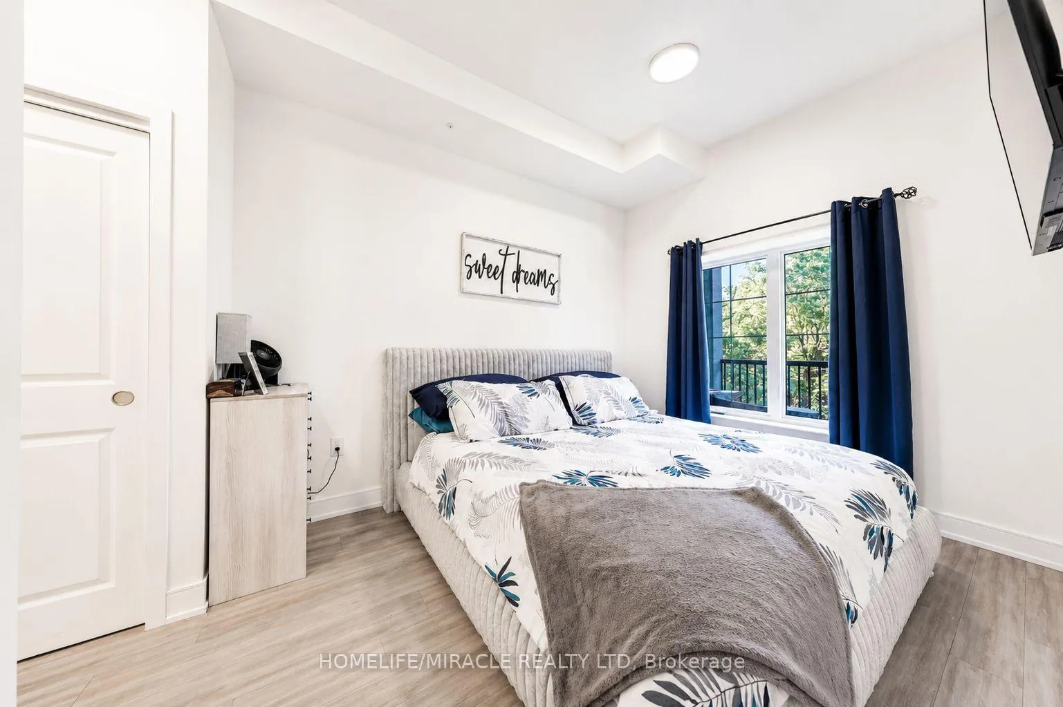 Photo 10 of Unit 322, 121 Mary Street, Clearview, Creemore — HOMEH