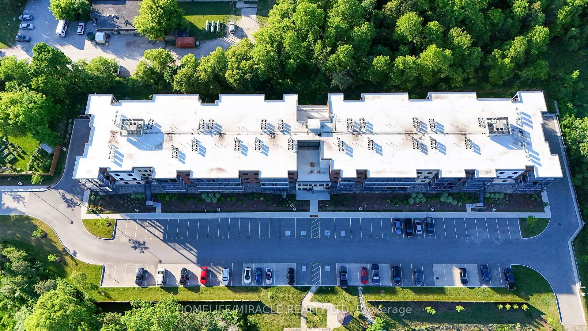 Photo 25 of Unit 322, 121 Mary Street, Clearview, Creemore — HOMEH