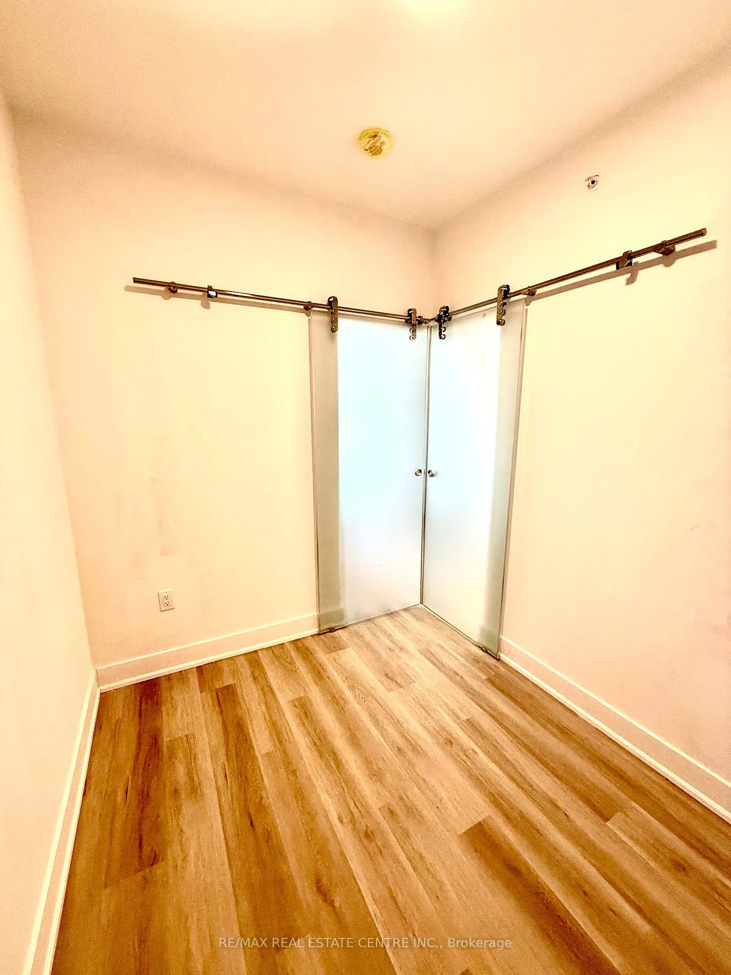 Photo 12 of Unit 724, 575 Conklin Road, Brantford, Empire South — HOMEH