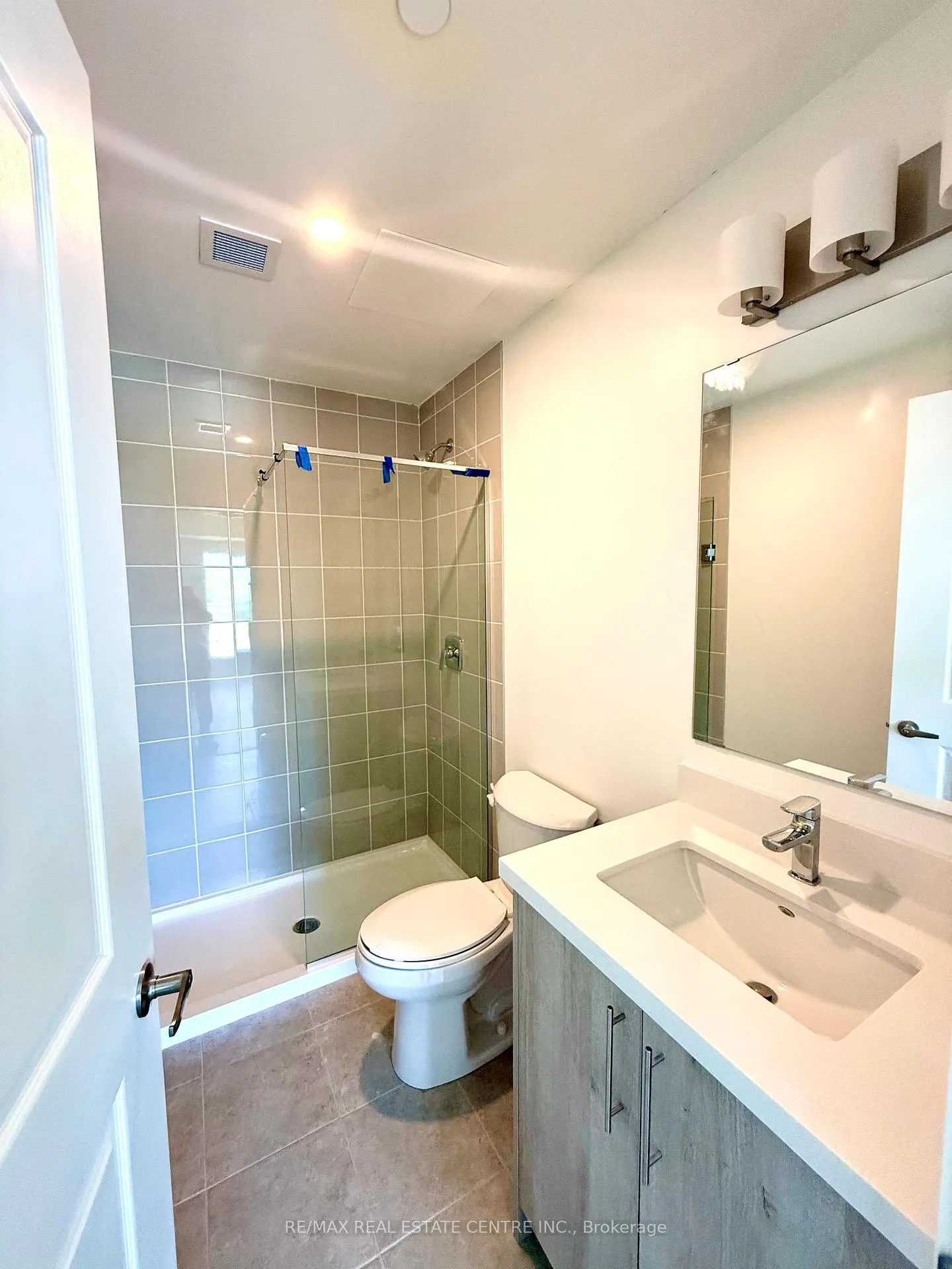 Photo 13 of Unit 724, 575 Conklin Road, Brantford, Empire South — HOMEH