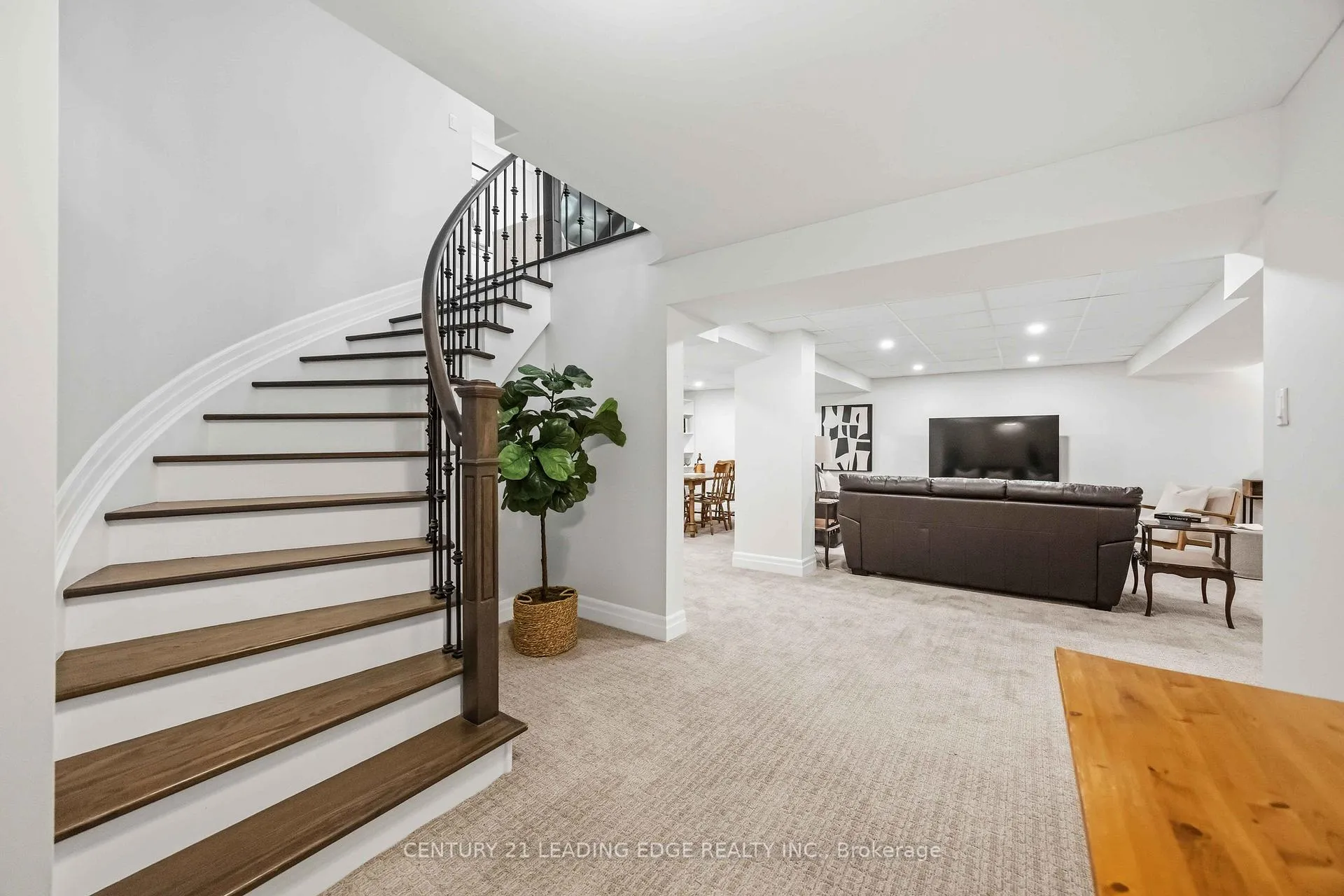 Photo 35 of 55 McCarty Crescent, Markham, Markham Village — HOMEH