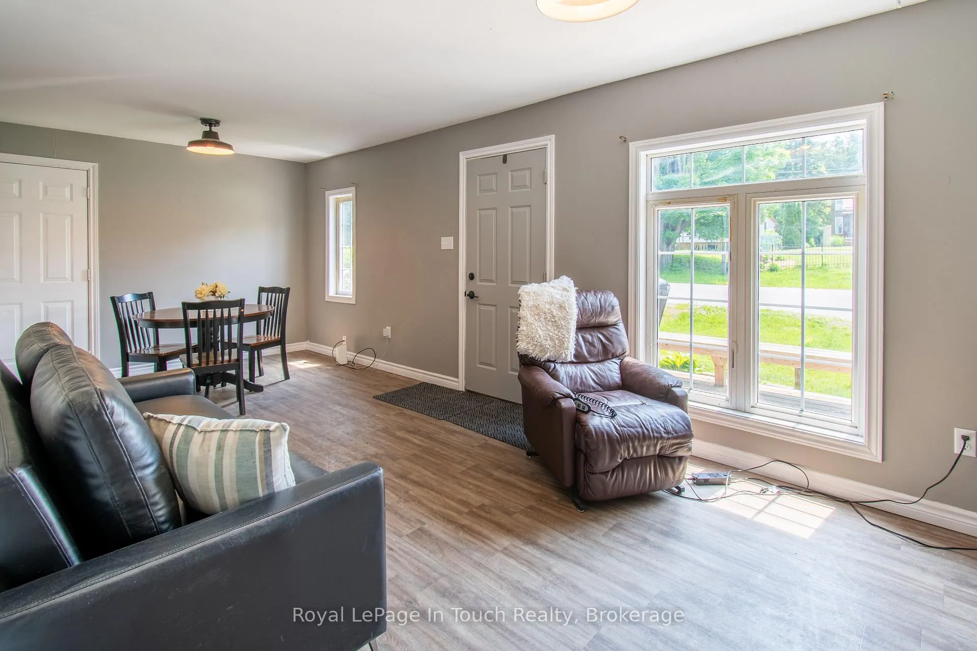 Photo 20 of 78 King Rd, Tay, Waubaushene — HOMEH