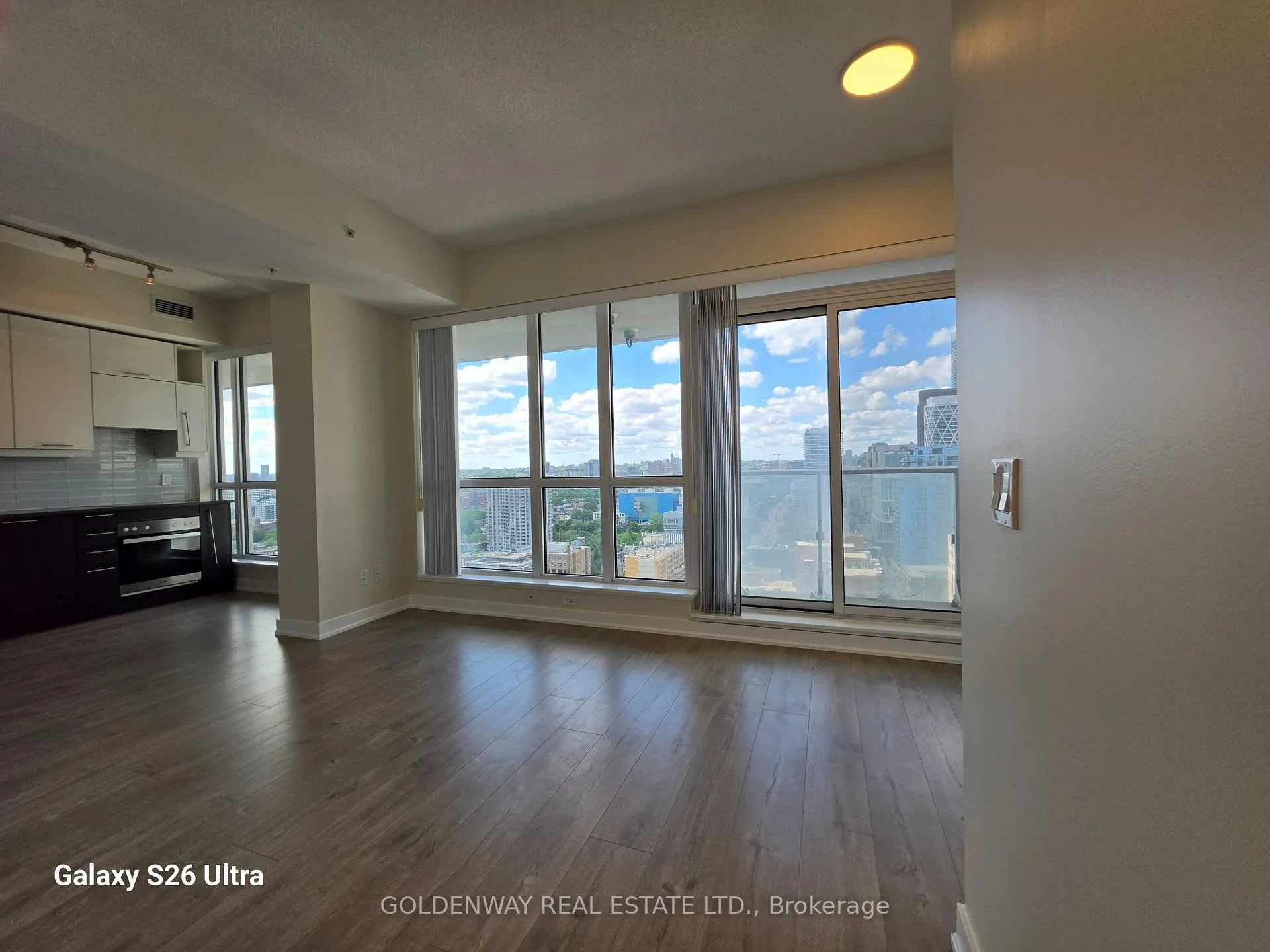Photo 4 of Unit 2601, 30 Nelson Street, Toronto, Waterfront Communities — HOMEH