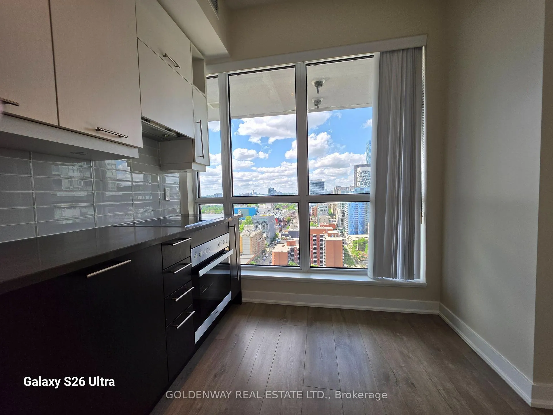 Photo 13 of Unit 2601, 30 Nelson Street, Toronto, Waterfront Communities — HOMEH
