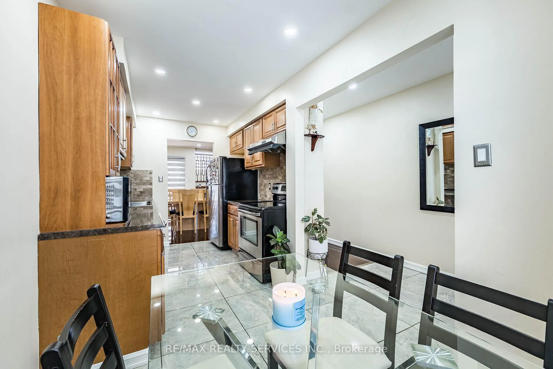 Photo 8 of 5 Wikander Way, Brampton, Madoc — HOMEH