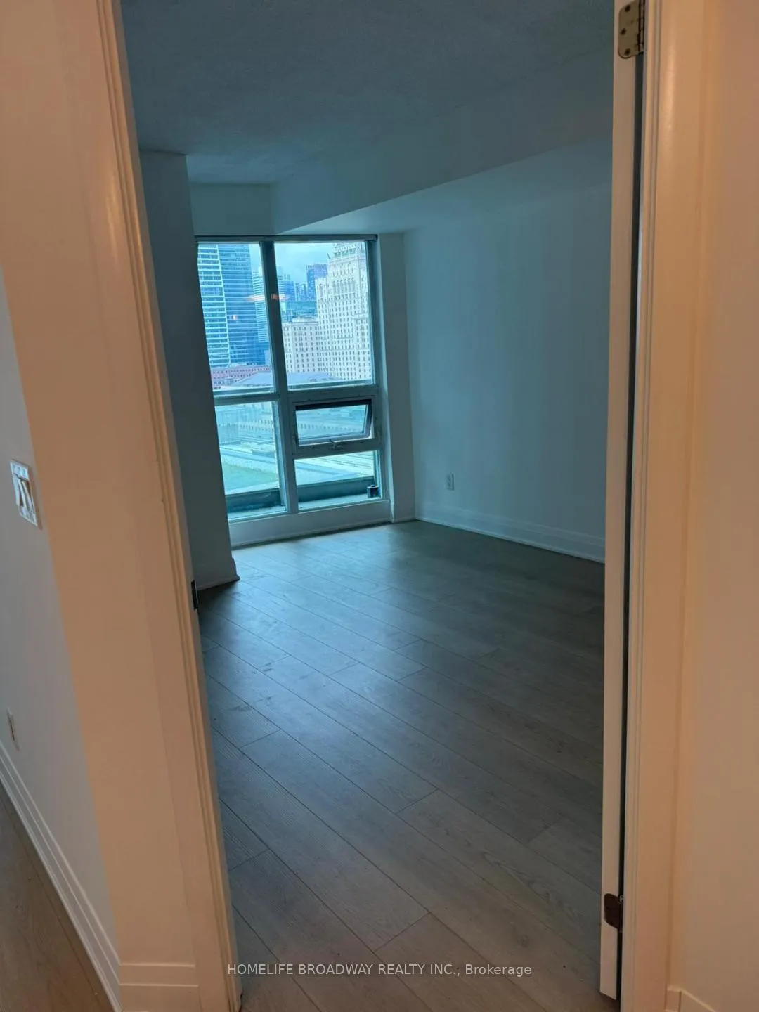 Photo 9 of Unit 1702, 18 Yonge Street, Toronto, Waterfront Communities — HOMEH