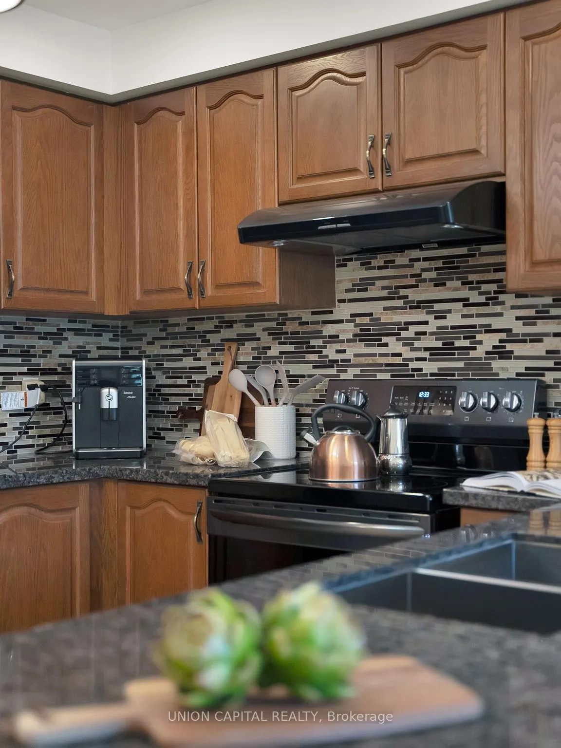 Photo 19 of 40 Sisman Avenue, Aurora, Aurora Highlands — HOMEH