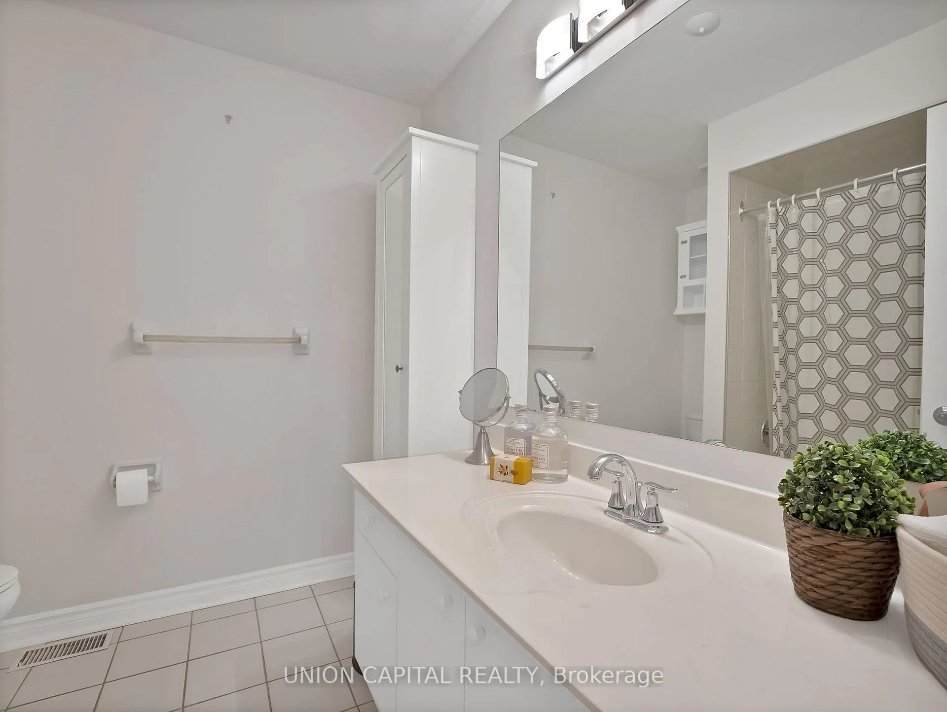 Photo 36 of 40 Sisman Avenue, Aurora, Aurora Highlands — HOMEH