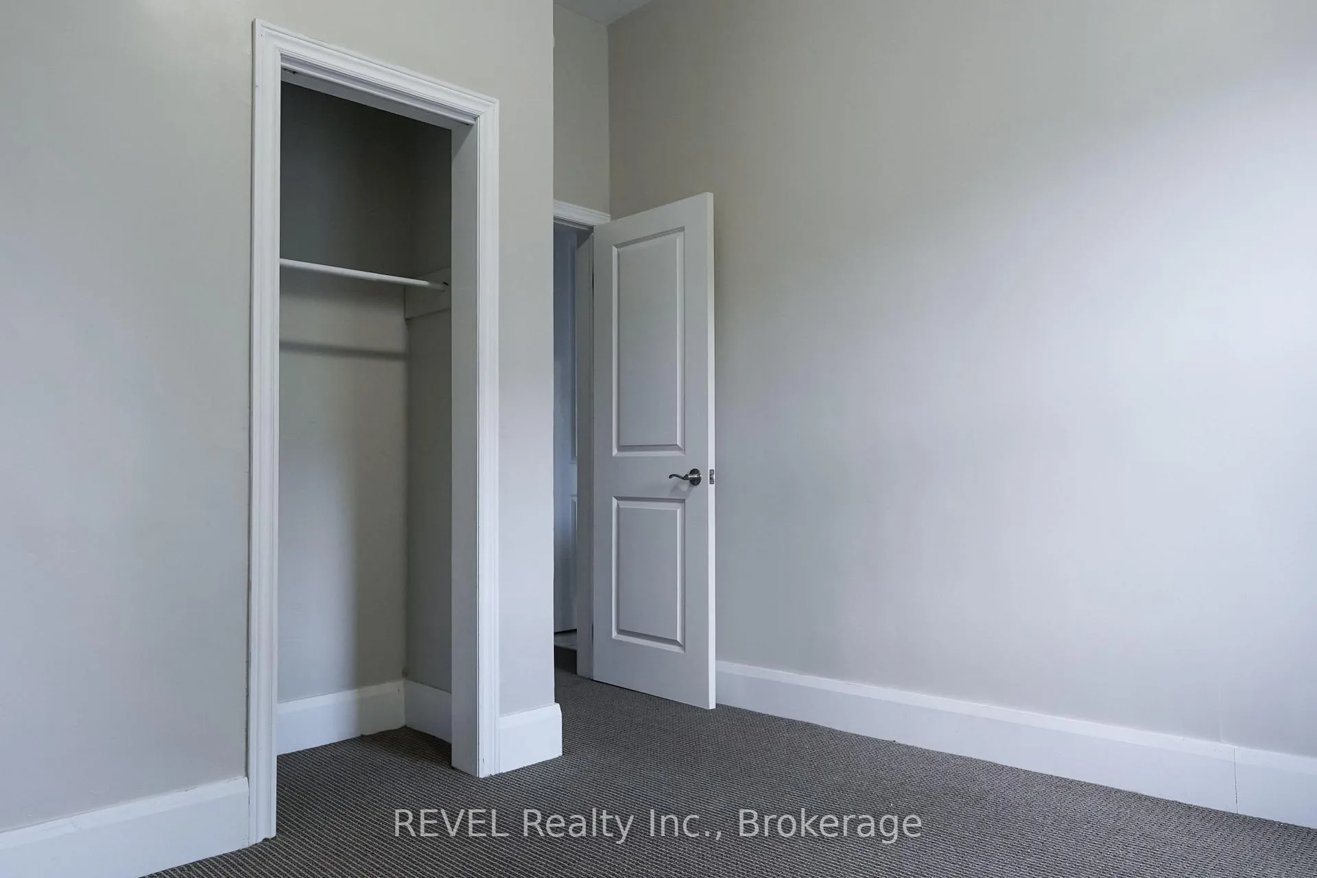 Photo 5 of Unit 2, 18 Clairmont Street, Thorold, Thorold Downtown — HOMEH