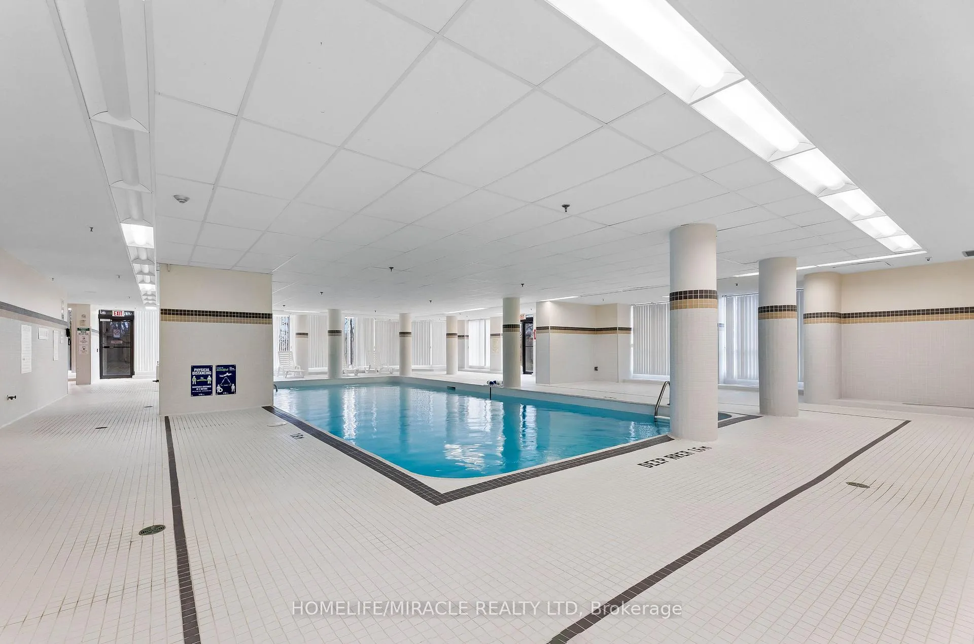 Photo 4 of Unit 405, 5 Rowntree Road, Etobicoke, Mount Olive-Silverstone-Jamestown — HOMEH