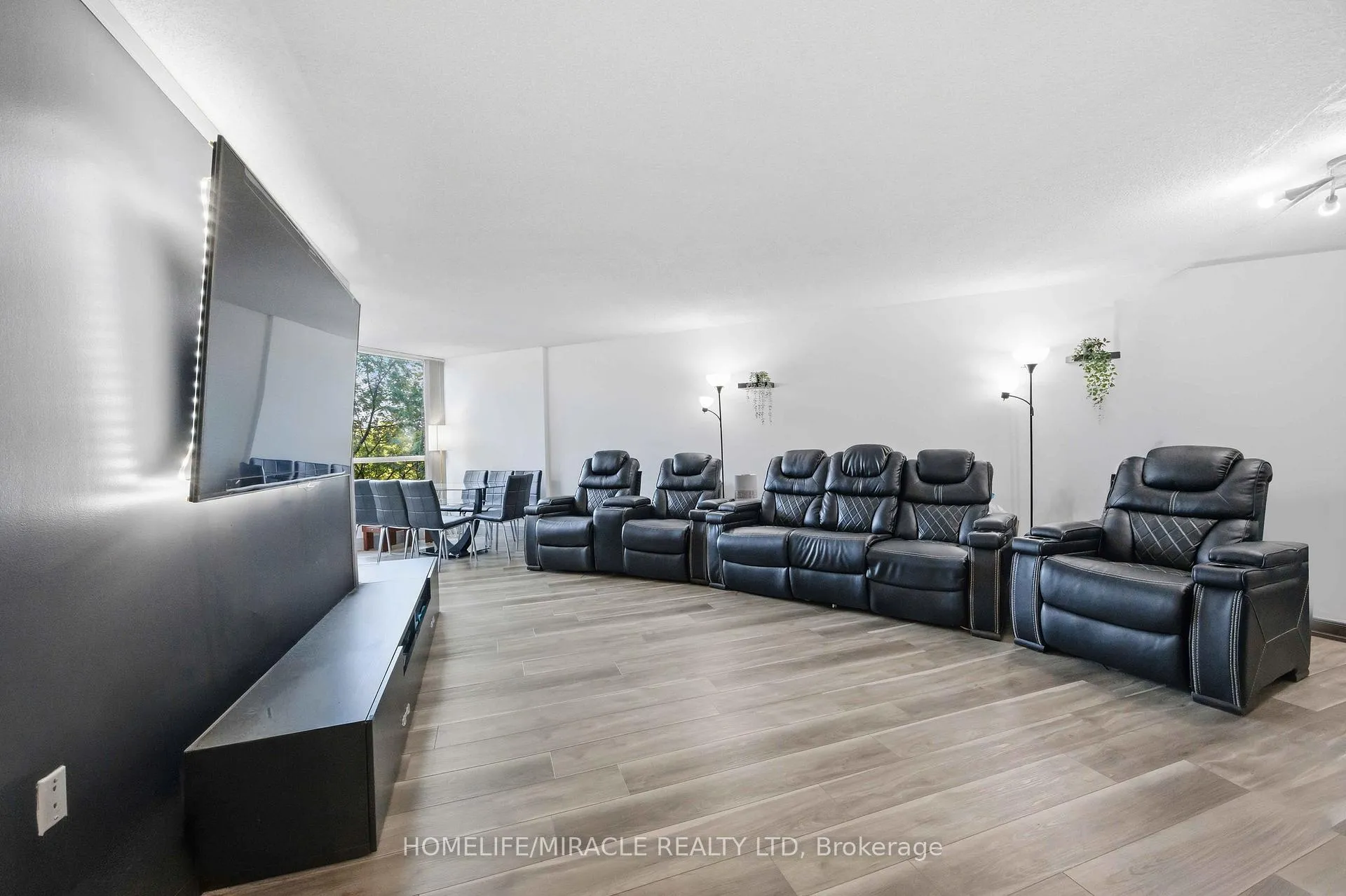 Photo 11 of Unit 405, 5 Rowntree Road, Etobicoke, Mount Olive-Silverstone-Jamestown — HOMEH