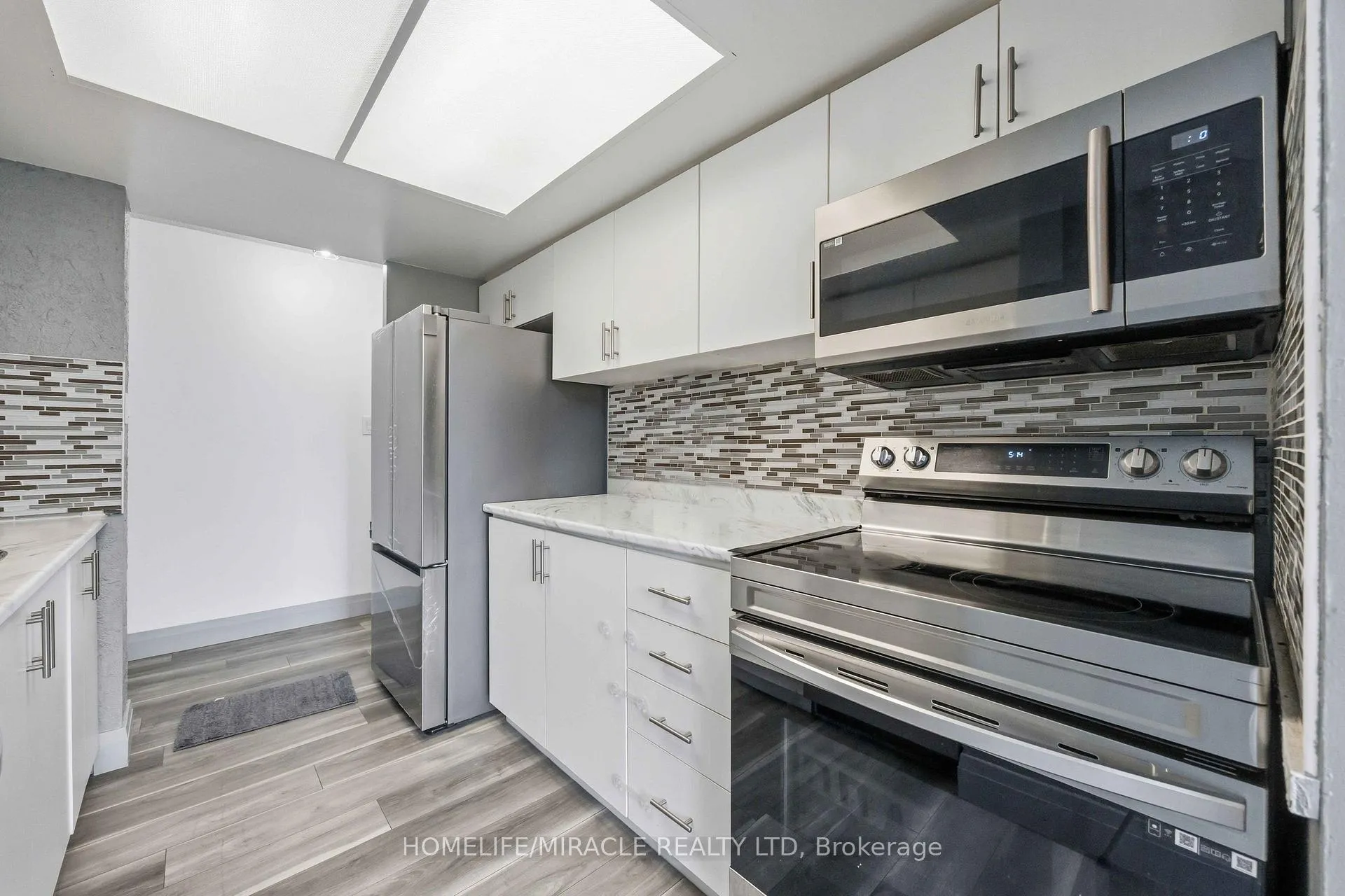Photo 19 of Unit 405, 5 Rowntree Road, Etobicoke, Mount Olive-Silverstone-Jamestown — HOMEH