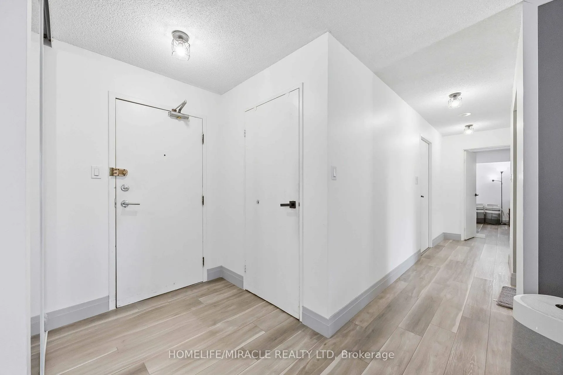Photo 24 of Unit 405, 5 Rowntree Road, Etobicoke, Mount Olive-Silverstone-Jamestown — HOMEH