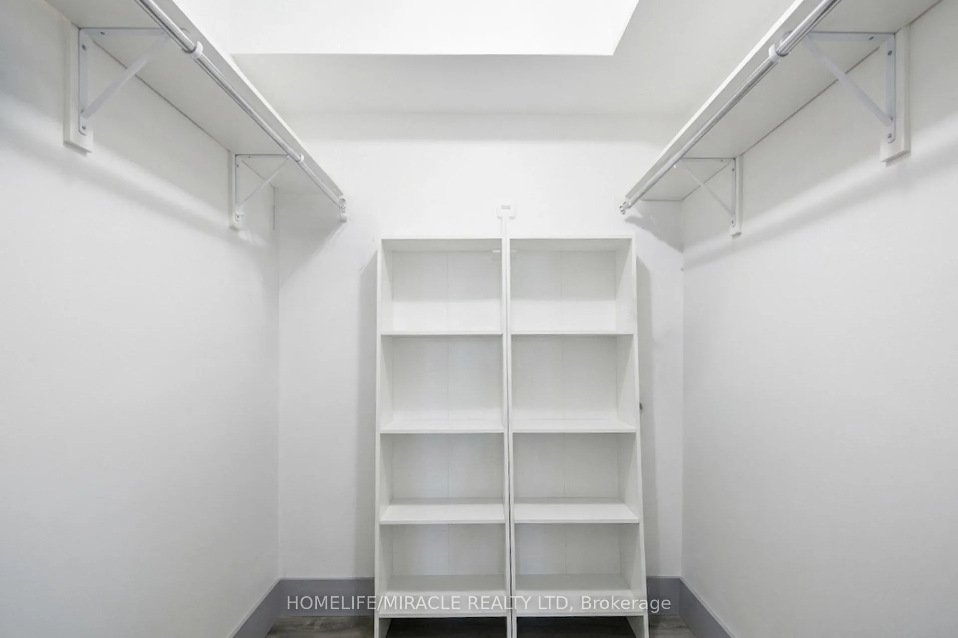 Photo 27 of Unit 405, 5 Rowntree Road, Etobicoke, Mount Olive-Silverstone-Jamestown — HOMEH