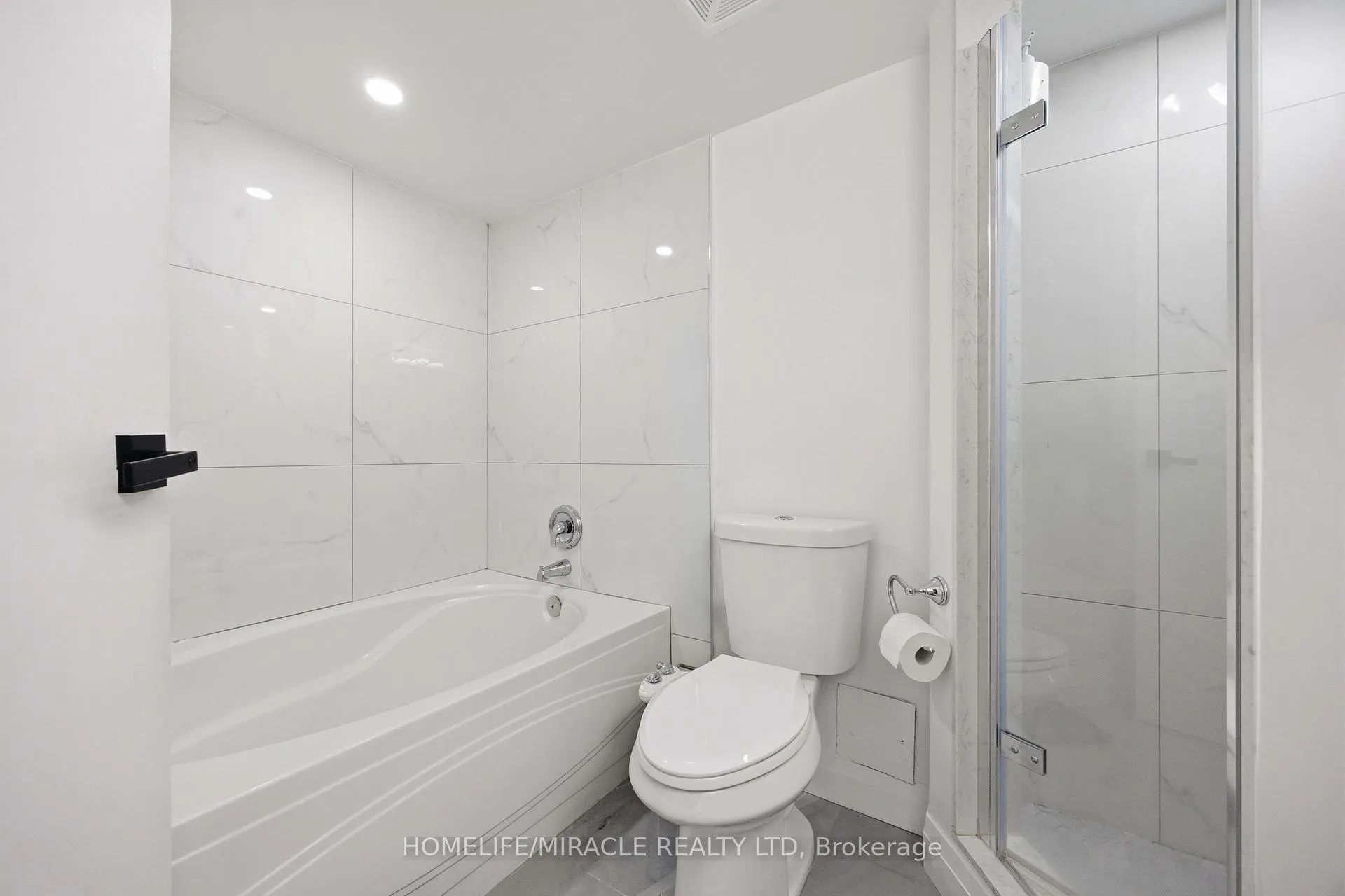 Photo 37 of Unit 405, 5 Rowntree Road, Etobicoke, Mount Olive-Silverstone-Jamestown — HOMEH